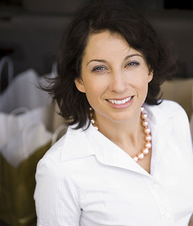 Teeth whitening in Staten Island with Dr. Hecht can give a beautiful, white smile.
