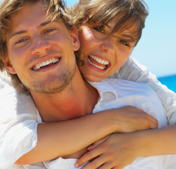 couple-on-beach